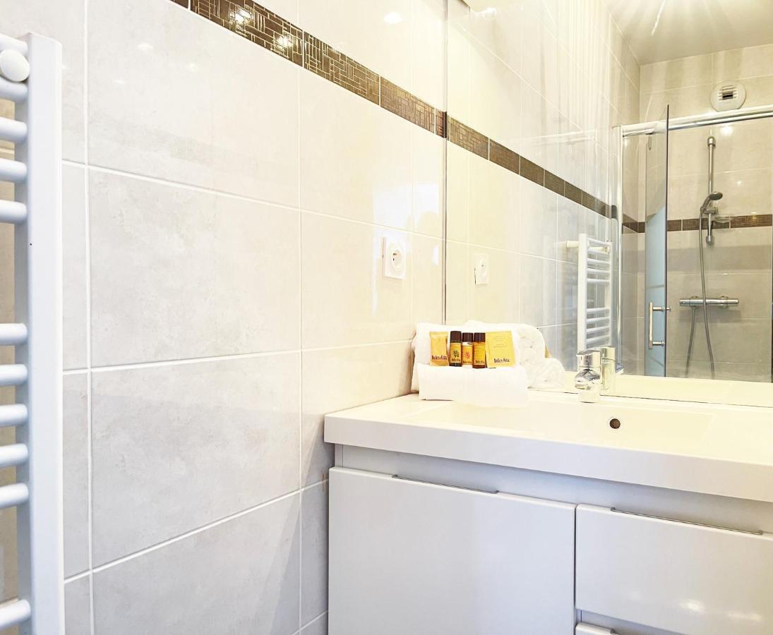 Tres Bel Appartement -Residence Avec Piscine Sur Le Toit Et Vue Panoramique แซ็งต์-ราฟาเอล ภายนอก รูปภาพ
