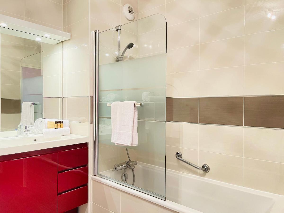 Tres Bel Appartement -Residence Avec Piscine Sur Le Toit Et Vue Panoramique แซ็งต์-ราฟาเอล ภายนอก รูปภาพ