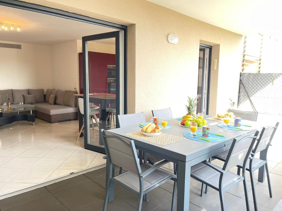 Tres Bel Appartement -Residence Avec Piscine Sur Le Toit Et Vue Panoramique แซ็งต์-ราฟาเอล ภายนอก รูปภาพ